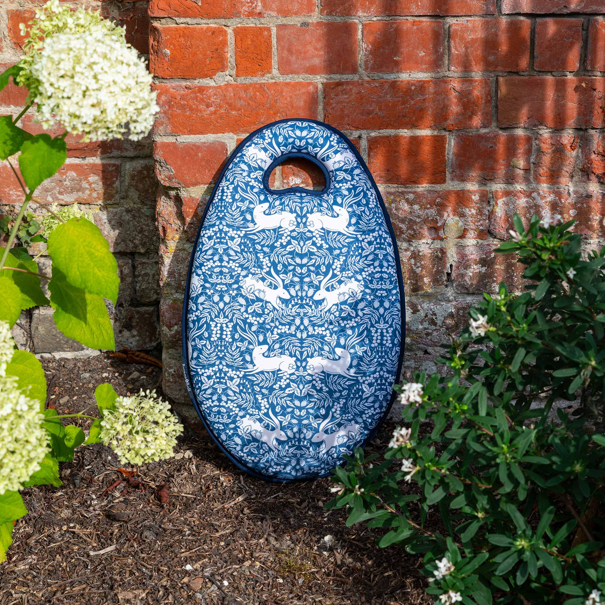 Kniekissen » Bunnies & Berries«