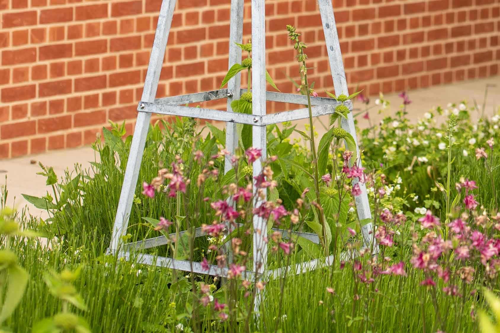 Rankpyramide verzinkt