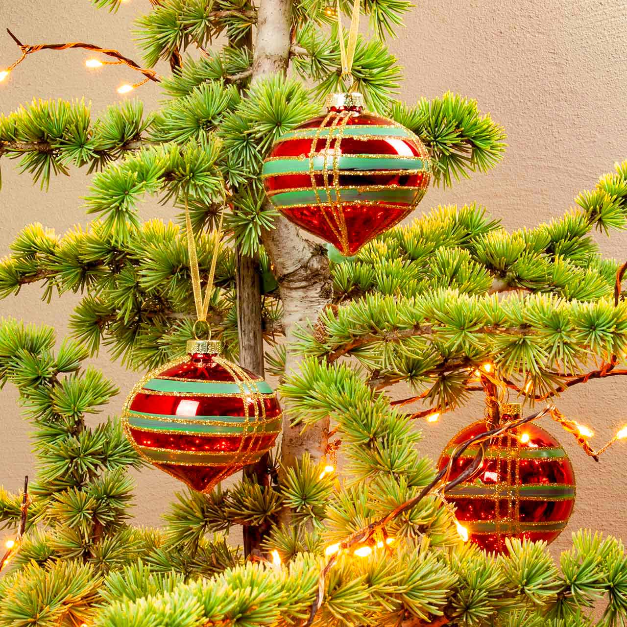 Christbaumkugel in Zwiebelform