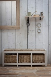 Sitzbank aus Holz